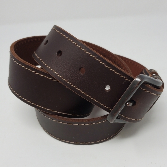 WRANGLER COCO BROWN LEATHER BELT TAN STITCHING PEWTER METAL BUCKLE MEN - Picture 2 of 12